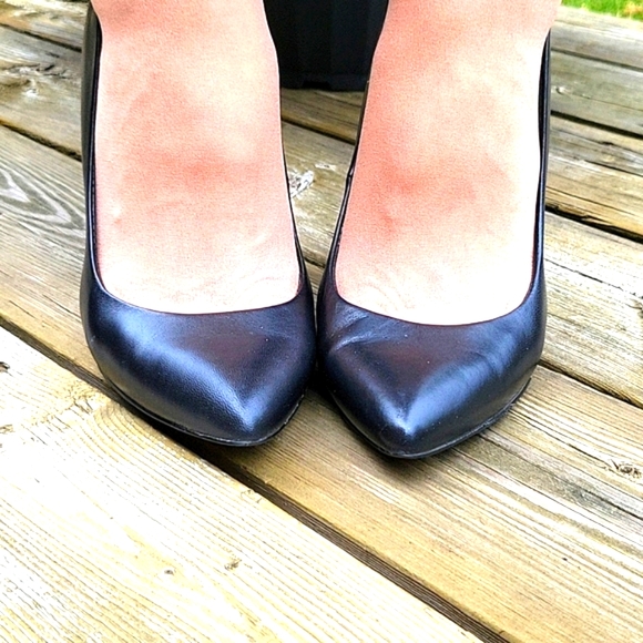 Steve Madden Leather Stilettos! Plain Black, Point Toe, 8.5 - Picture 7 of 13